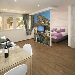 https://studio-apartments-4-you-in-split-21000.splithotels.org